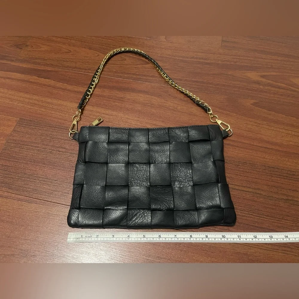 Vintage Anna Paola black leather purse bag Gold chain woven black leather soft